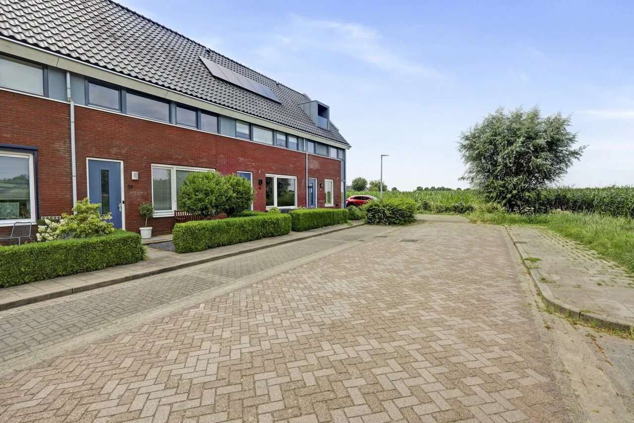 Tussenwoning te koop: Kersenbogerd 39, Rossum