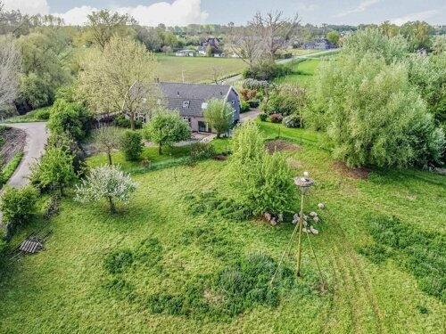 3 foto drone aangepast.jpg